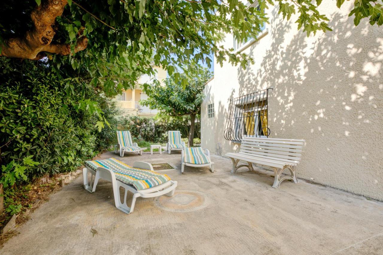Maison De Vacances Avec Jardin A 50 M De La Plage Narbonne Exterior photo